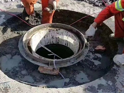 高聚物快速结构修补料在市政井盖修复中的应用
